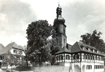 The Catholic church in Rheinzabern.