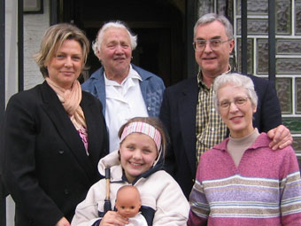 Norm and Pat with relatives in Dusenbach.